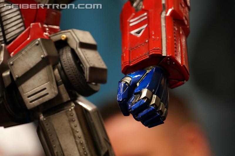 SDCC 2016: Prime 1 Studio Optimus Prime at Sideshow - Transformers Event: DSC02397