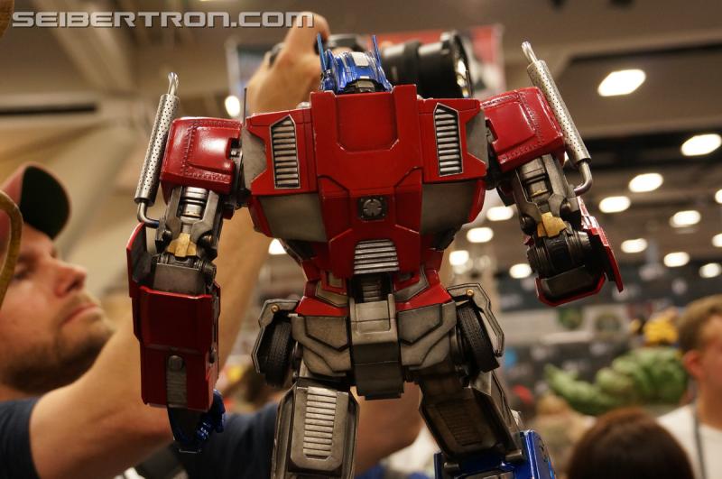 SDCC 2016: Prime 1 Studio Optimus Prime at Sideshow - Transformers Event: DSC02400