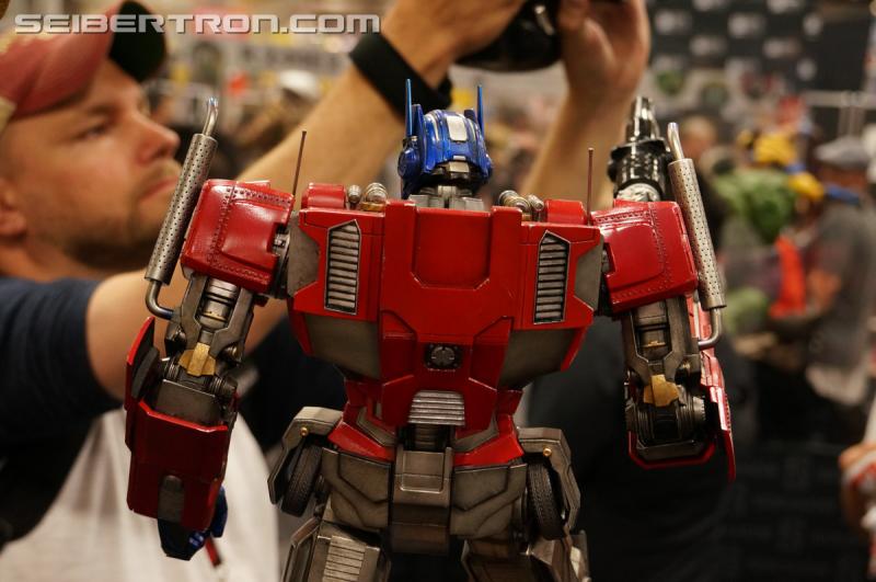 SDCC 2016: Prime 1 Studio Optimus Prime at Sideshow - Transformers Event: DSC02402