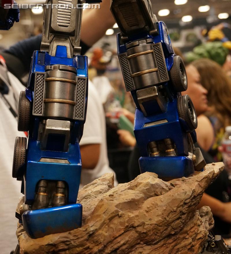 SDCC 2016: Prime 1 Studio Optimus Prime at Sideshow - Transformers Event: DSC02404a