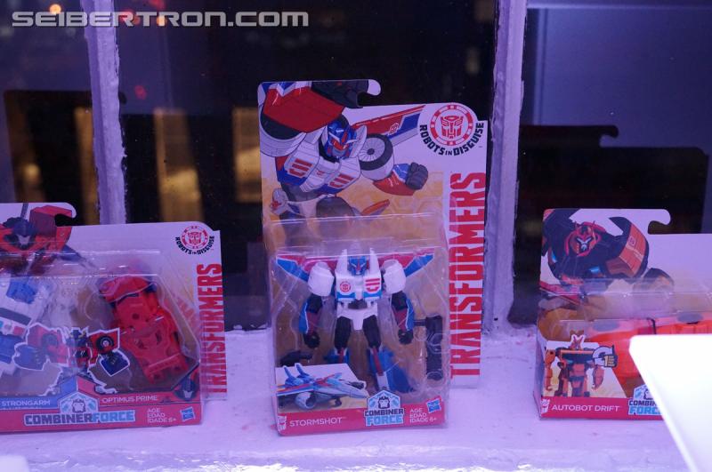 NYCC 2016: Robots In Disguise: Combiner Force - Transformers Event: DSC03677