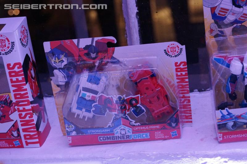 NYCC 2016: Robots In Disguise: Combiner Force - Transformers Event: DSC03678