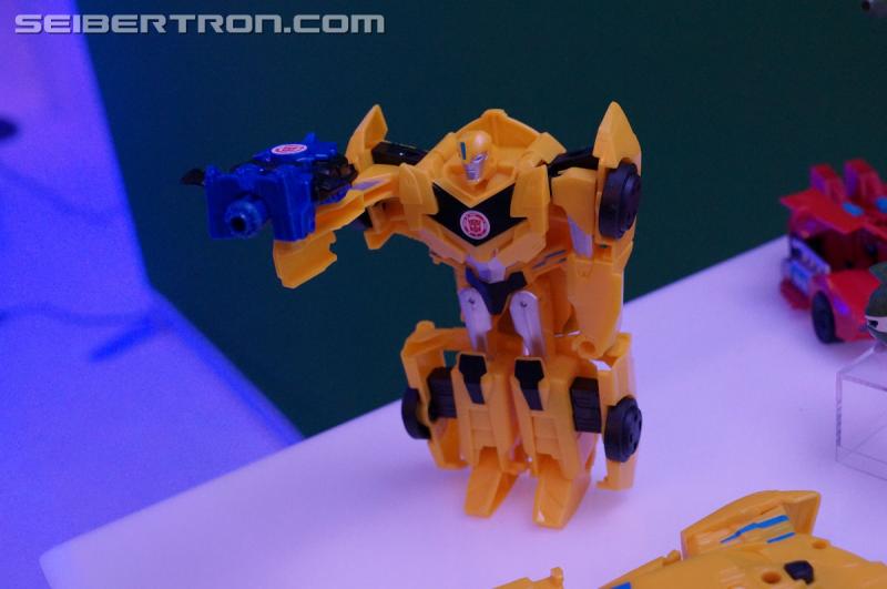 NYCC 2016 - Robots In Disguise: Combiner Force