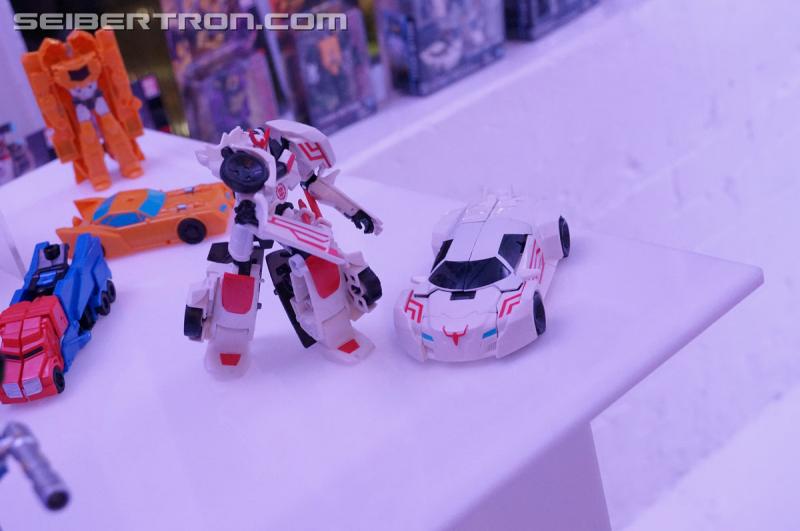 NYCC 2016: Robots In Disguise: Combiner Force - Transformers Event: DSC03707