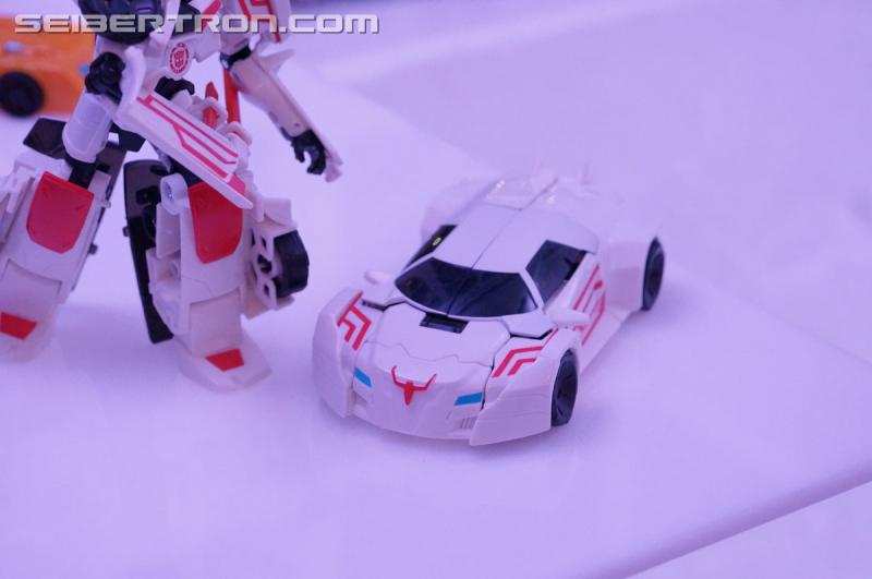 NYCC 2016: Robots In Disguise: Combiner Force - Transformers Event: DSC03708