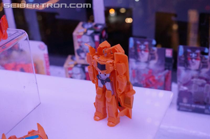 NYCC 2016: Robots In Disguise: Combiner Force - Transformers Event: DSC03714