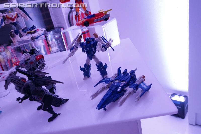 NYCC 2016 - Generations Titans Return Deluxe Class