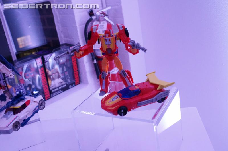 NYCC 2016 - Generations Titans Return Deluxe Class