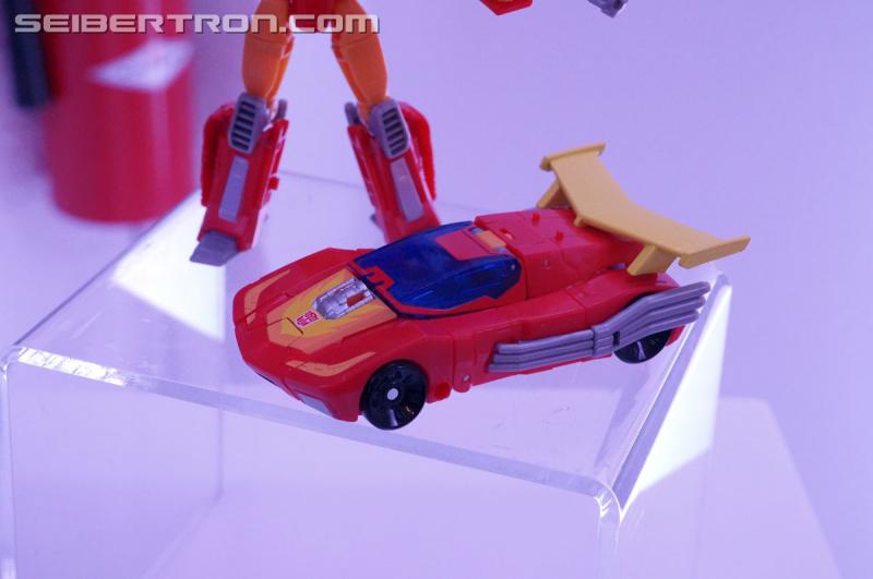 NYCC 2016: Generations Titans Return Deluxe Class - Transformers Event: DSC03624