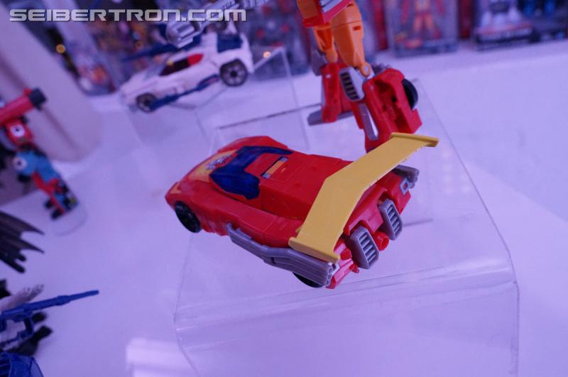 NYCC 2016 - Generations Titans Return Deluxe Class