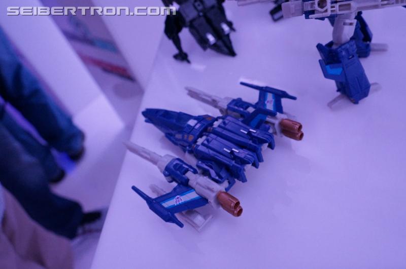 NYCC 2016: Generations Titans Return Deluxe Class - Transformers Event: DSC03646