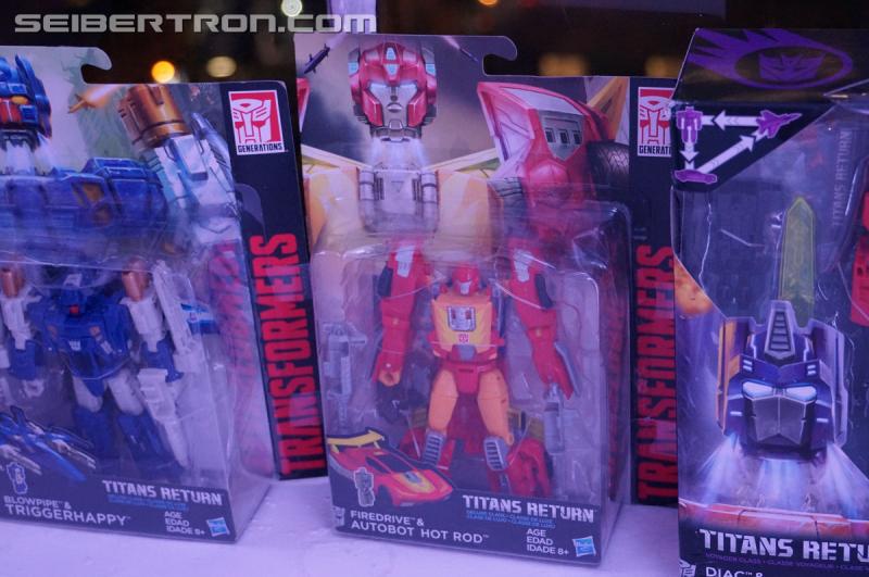 NYCC 2016 - Generations Titans Return Deluxe Class