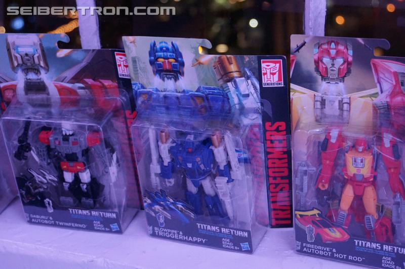 NYCC 2016 - Generations Titans Return Deluxe Class