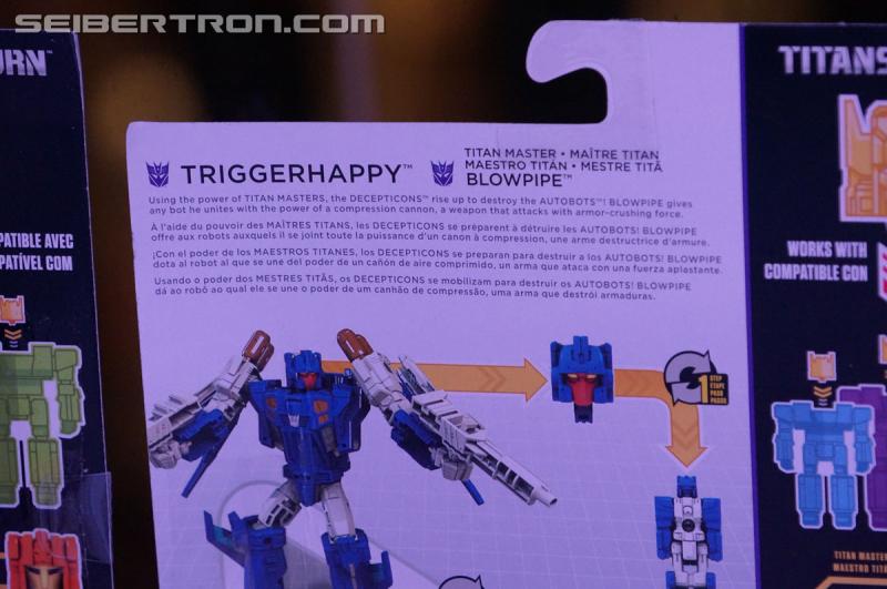 NYCC 2016: Generations Titans Return Deluxe Class - Transformers Event: DSC03746