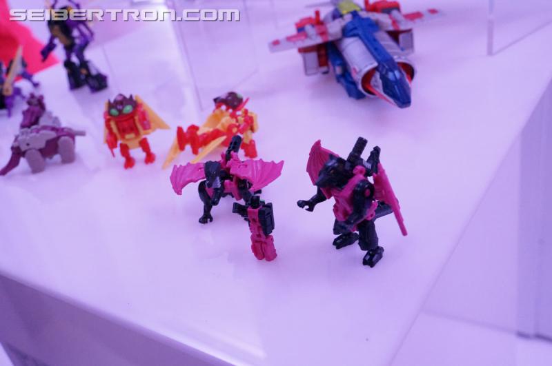 NYCC 2016: Titans Return Voyager Optimus, Legends, and Titan Masters - Transformers Event: DSC03593