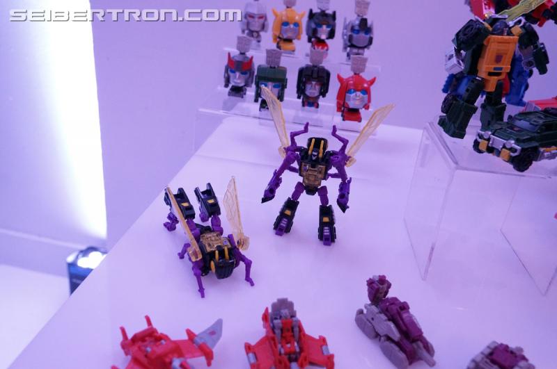 NYCC 2016: Titans Return Voyager Optimus, Legends, and Titan Masters - Transformers Event: DSC03604