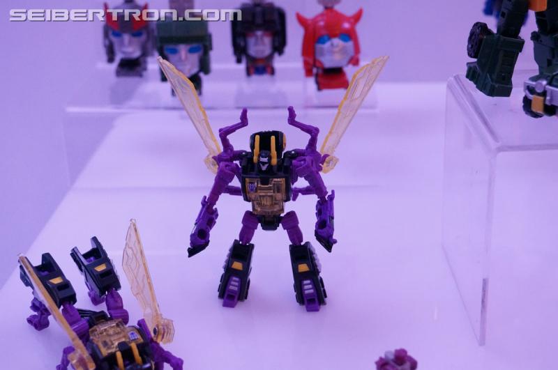 NYCC 2016: Titans Return Voyager Optimus, Legends, and Titan Masters - Transformers Event: DSC03605