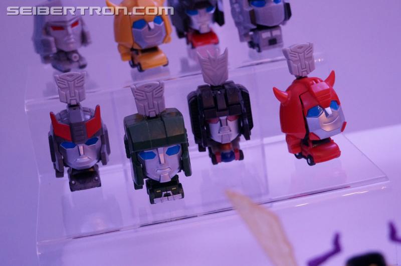 NYCC 2016 - Titans Return Voyager Optimus, Legends, and Titan Masters