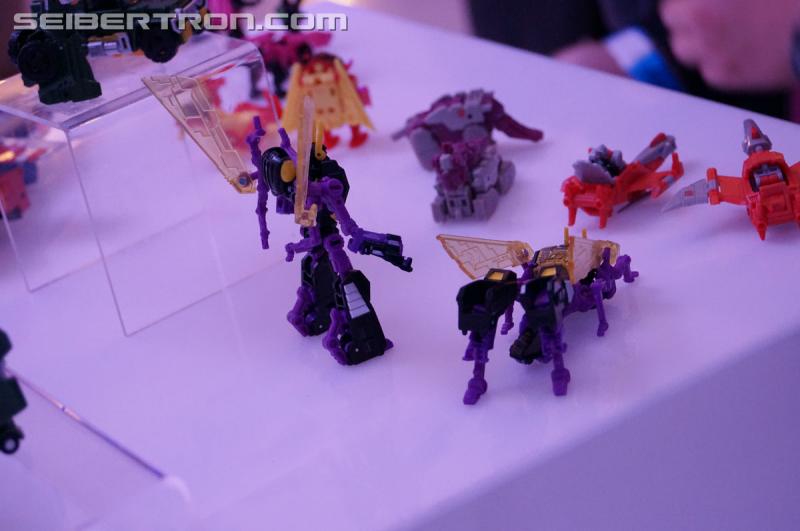 NYCC 2016: Titans Return Voyager Optimus, Legends, and Titan Masters - Transformers Event: DSC03658