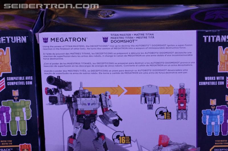 NYCC 2016 - Titans Return Voyager Optimus, Legends, and Titan Masters