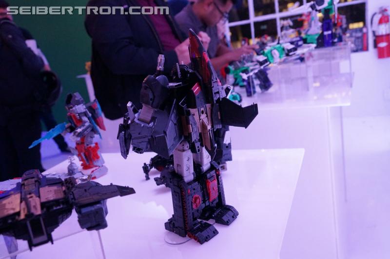 NYCC 2016: Titans Return Sky Shadow and Broadside - Transformers Event: DSC03574