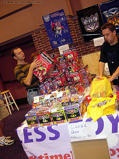 BotCon 2002 - American Transformers Gallery