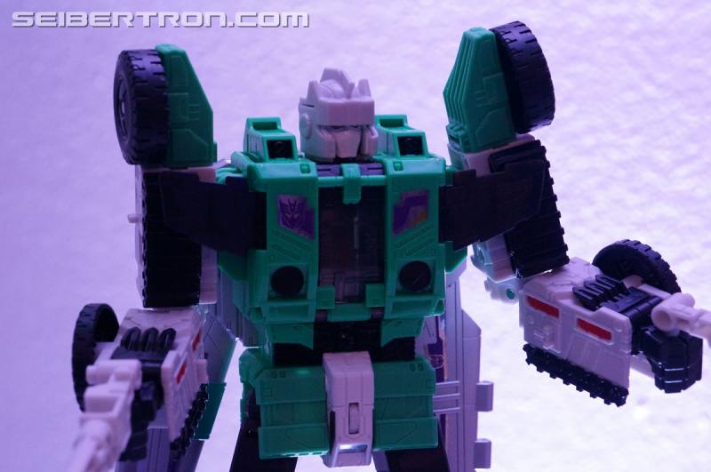 NYCC 2016 - Titans Return Leader Class Sixshot