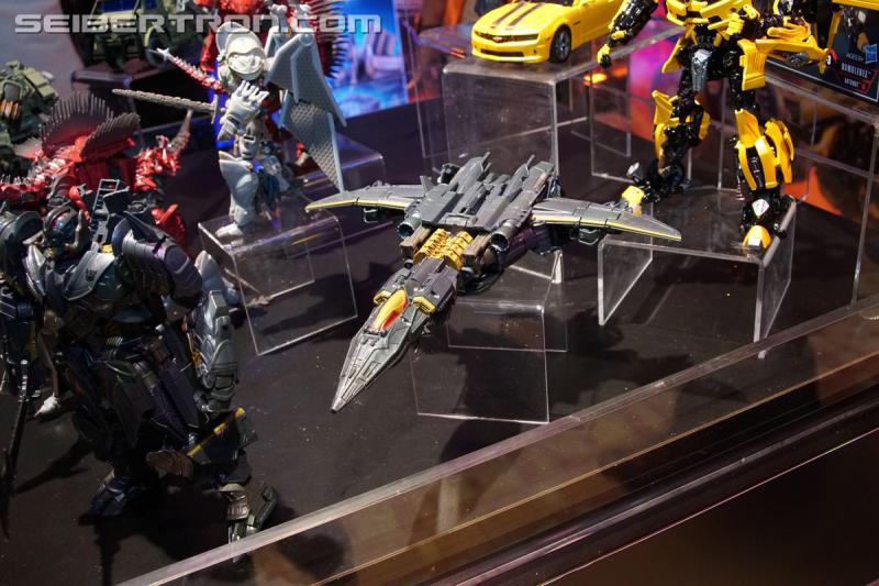 Toy Fair 2017: TF The Last Knight, Robots In Disguise, Titans Return and Rescue Bots - Transformers Event: DSC00286