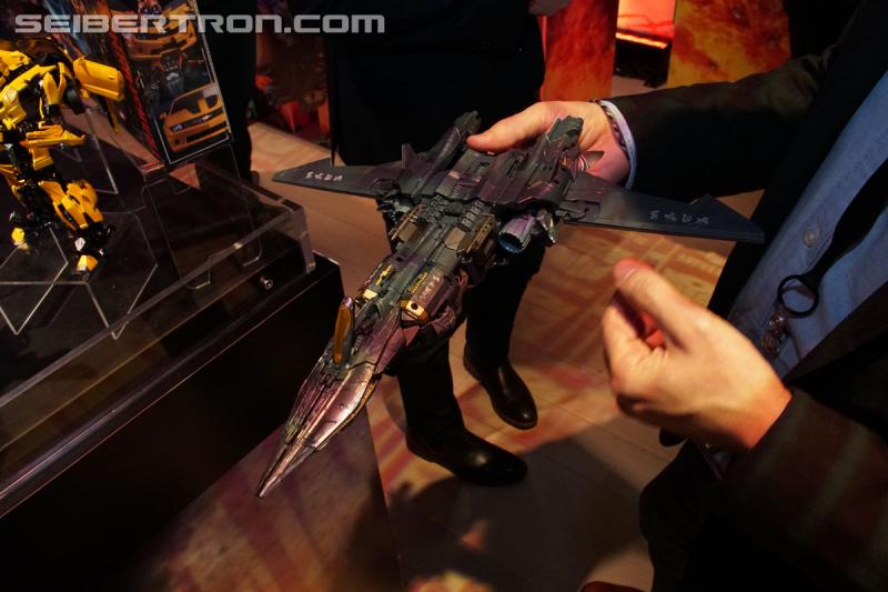 Toy Fair 2017: TF The Last Knight, Robots In Disguise, Titans Return and Rescue Bots - Transformers Event: DSC00305