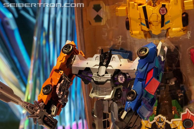 Toy Fair 2017: TF The Last Knight, Robots In Disguise, Titans Return and Rescue Bots - Transformers Event: DSC00336