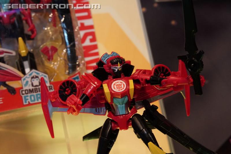 Toy Fair 2017: TF The Last Knight, Robots In Disguise, Titans Return and Rescue Bots - Transformers Event: DSC00389