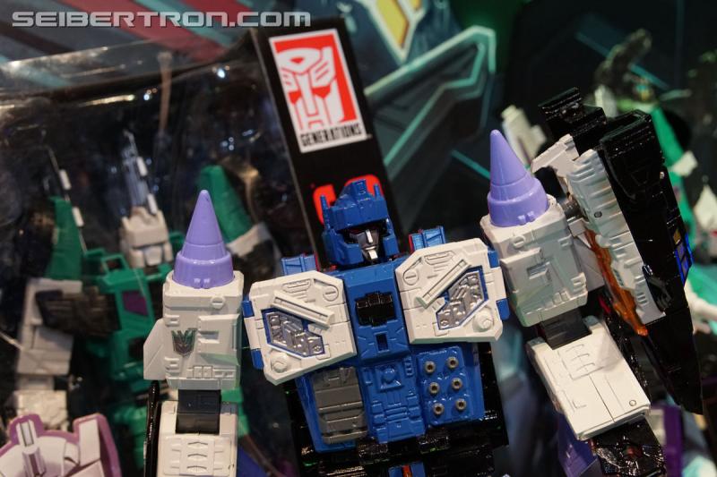 Toy Fair 2017: TF The Last Knight, Robots In Disguise, Titans Return and Rescue Bots - Transformers Event: DSC00408