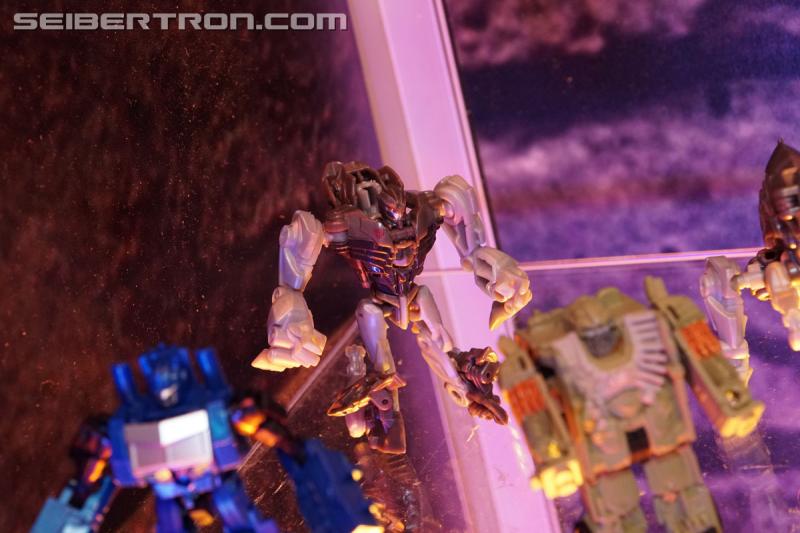 Toy Fair 2017: TF The Last Knight, Robots In Disguise, Titans Return and Rescue Bots - Transformers Event: DSC00606