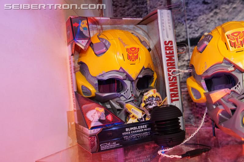 Toy Fair 2017: TF The Last Knight, Robots In Disguise, Titans Return and Rescue Bots - Transformers Event: DSC00628