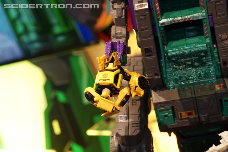 Toy Fair 2017: TF The Last Knight, Robots In Disguise, Titans Return and Rescue Bots - Transformers Event: DSC00654