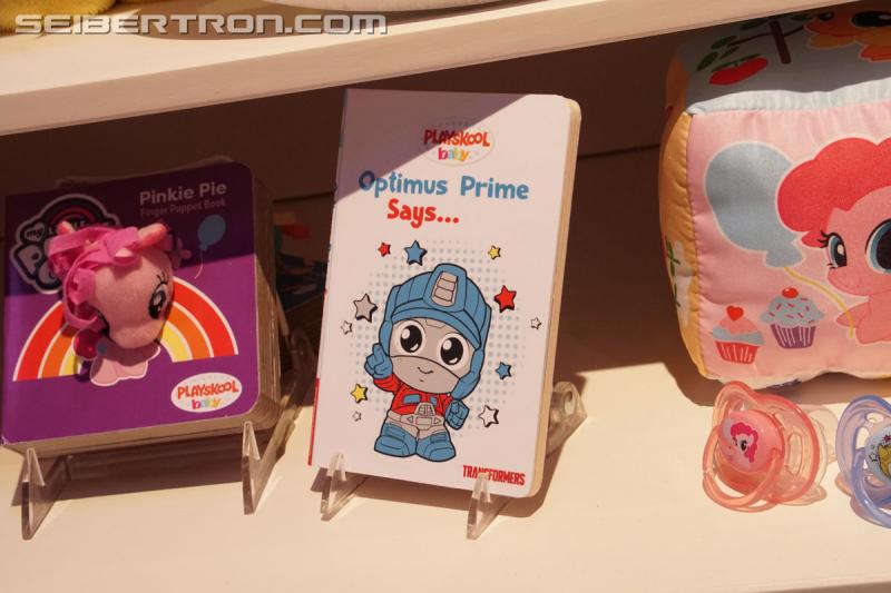 Toy Fair 2017: TF The Last Knight, Robots In Disguise, Titans Return and Rescue Bots - Transformers Event: DSC00753
