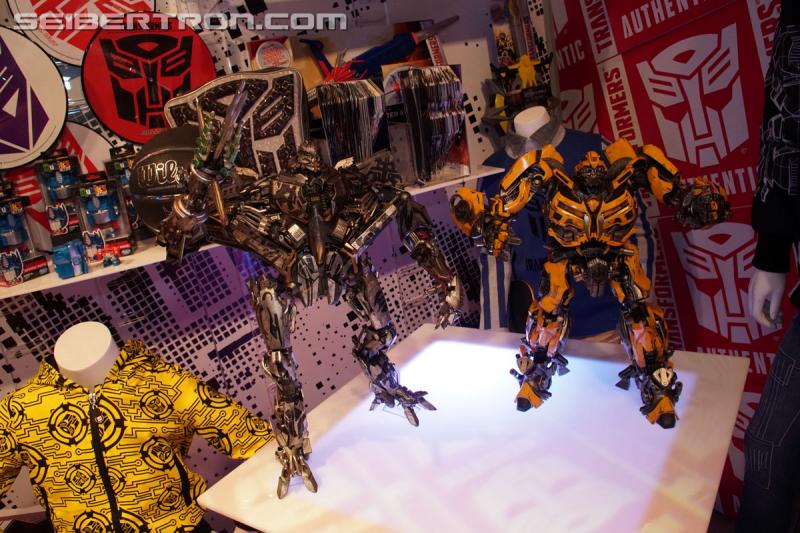 Toy Fair 2017: TF The Last Knight, Robots In Disguise, Titans Return and Rescue Bots - Transformers Event: DSC00773