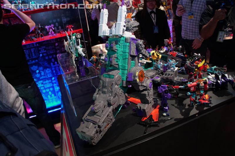 Toy Fair 2017: Generations: Titans Return (and Trypticon too!) - Transformers Event: Generations Titans Return 025