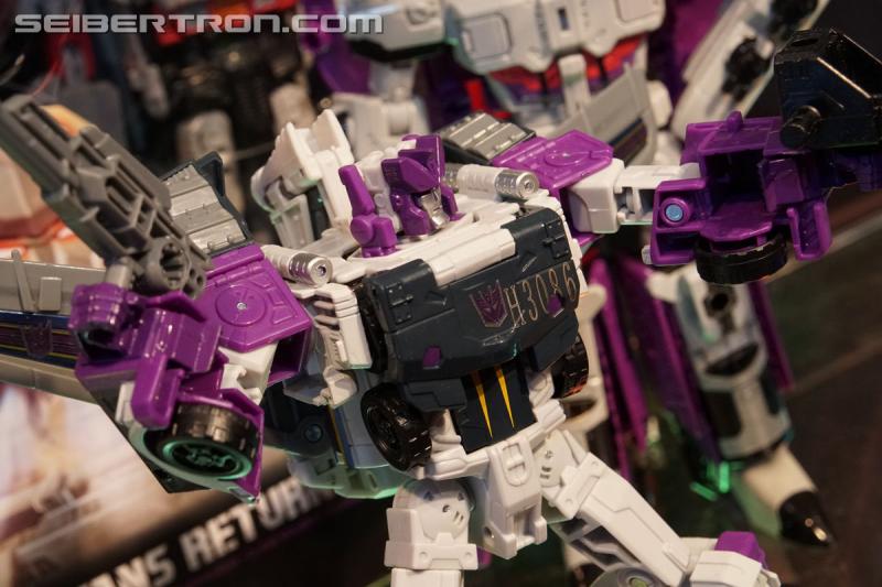 Toy Fair 2017: Generations: Titans Return (and Trypticon too!) - Transformers Event: Generations Titans Return 043