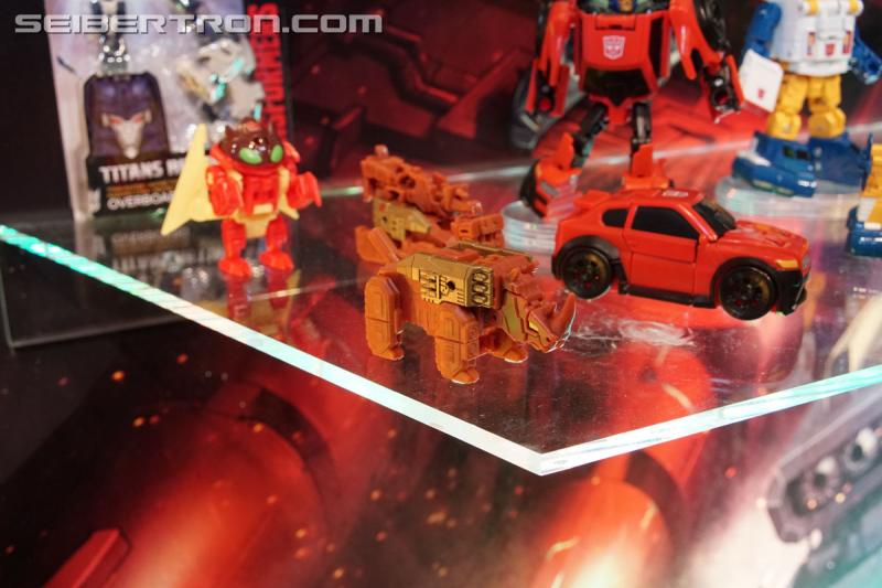 Toy Fair 2017: Generations: Titans Return (and Trypticon too!) - Transformers Event: Generations Titans Return 049