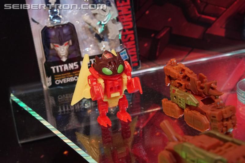 Toy Fair 2017: Generations: Titans Return (and Trypticon too!) - Transformers Event: Generations Titans Return 051