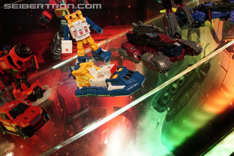 Toy Fair 2017: Generations: Titans Return (and Trypticon too!) - Transformers Event: Generations Titans Return 056