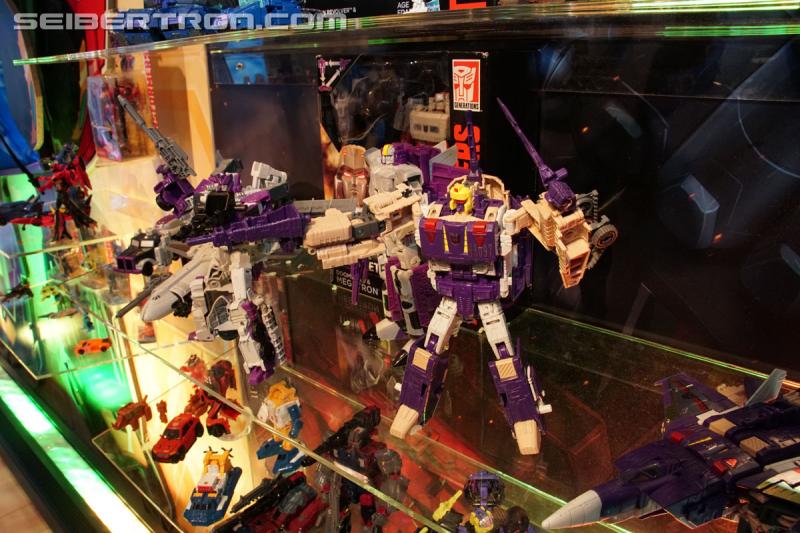 Toy Fair 2017: Generations: Titans Return (and Trypticon too!) - Transformers Event: Generations Titans Return 063