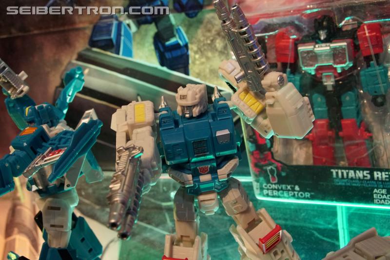 Toy Fair 2017: Generations: Titans Return (and Trypticon too!) - Transformers Event: Generations Titans Return 073