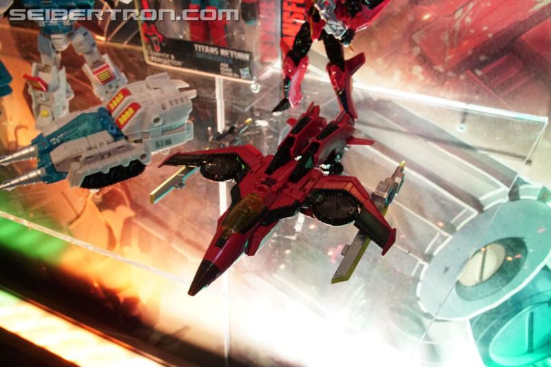 Toy Fair 2017: Generations: Titans Return (and Trypticon too!) - Transformers Event: Generations Titans Return 076