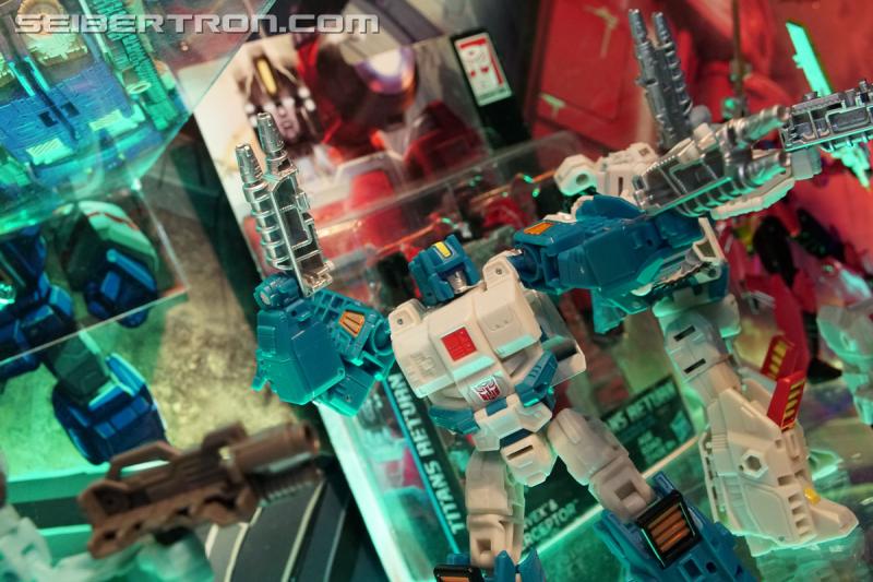Toy Fair 2017: Generations: Titans Return (and Trypticon too!) - Transformers Event: Generations Titans Return 092