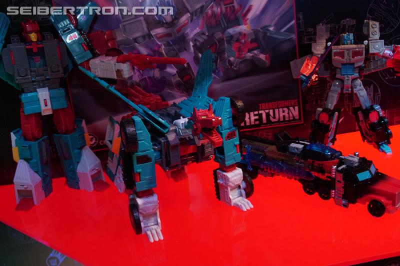Toy Fair 2017: Generations: Titans Return (and Trypticon too!) - Transformers Event: Generations Titans Return 101