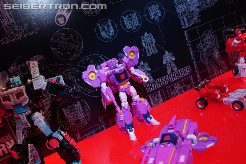 Toy Fair 2017: Generations: Titans Return (and Trypticon too!) - Transformers Event: Generations Titans Return 131