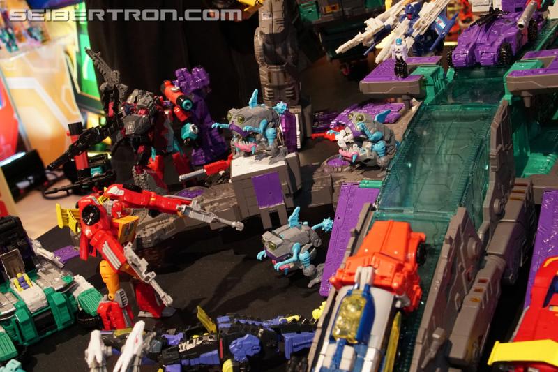 Toy Fair 2017: Generations: Titans Return (and Trypticon too!) - Transformers Event: Generations Titans Return 160