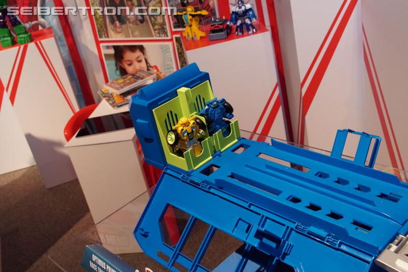 Toy Fair 2017 - Playskool Baby Transformers and Rescue Bots